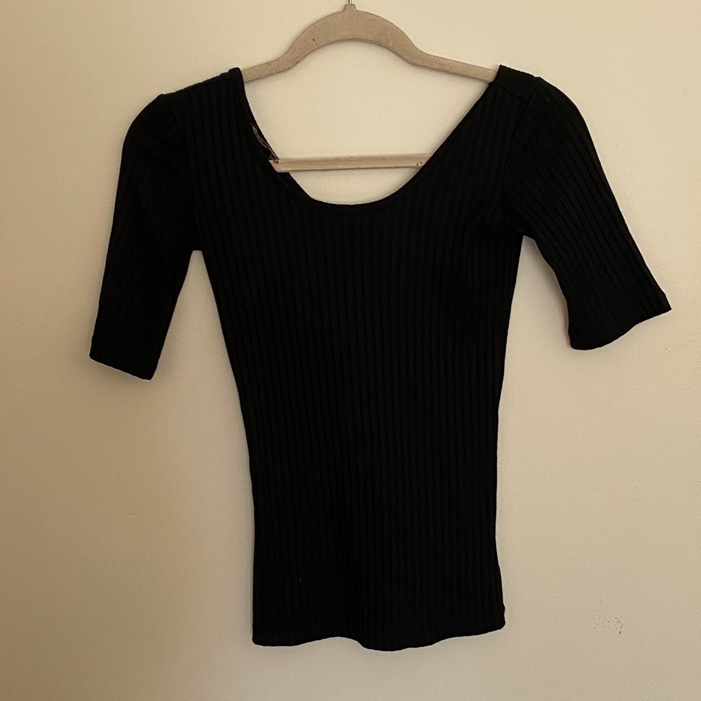 Decree Black Ribbed Knit Top